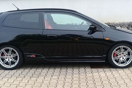 Honda Civic 101.800 km 16.800 &euro; Pforzheim 75180