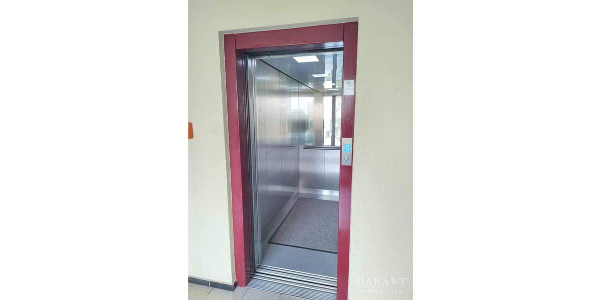 Etagenwohnung Pforzheim Sonnenhof - 2 Zimmer, 66 m&sup2;, 198.000&euro; | Angebot:25880936