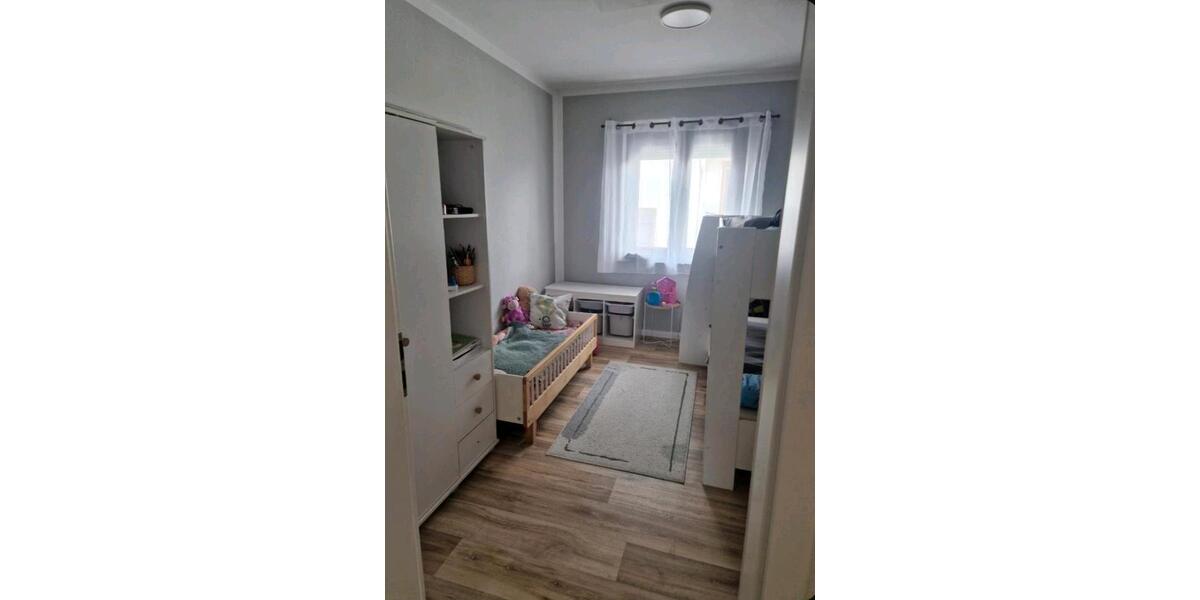 Etagenwohnung Schwieberdingen - 3 Zimmer, 81 m&sup2;, 265.500&euro; | Angebot:27088380