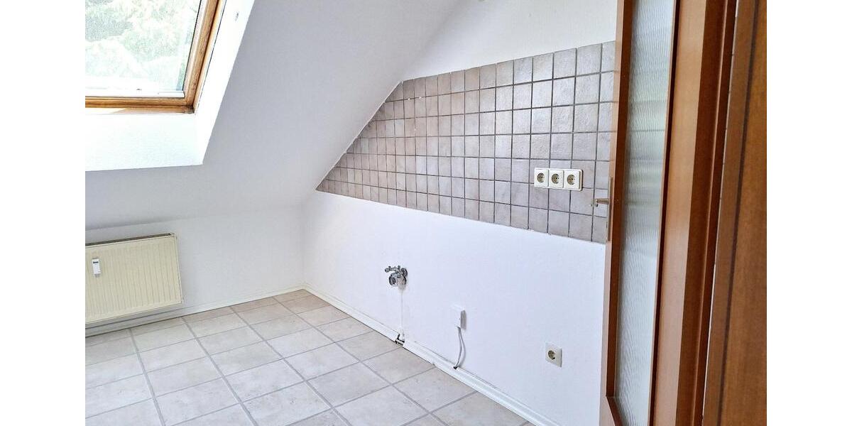 Dachgeschoßwohnung Stutensee - 2 Zimmer, 67 m&sup2;, 730&euro; | Angebot:25719351