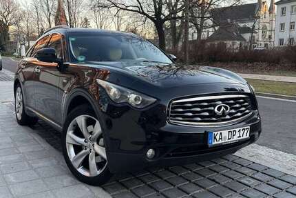 INFINITI FX 298.260 km 11.500 &euro; Karlsruhe 76133