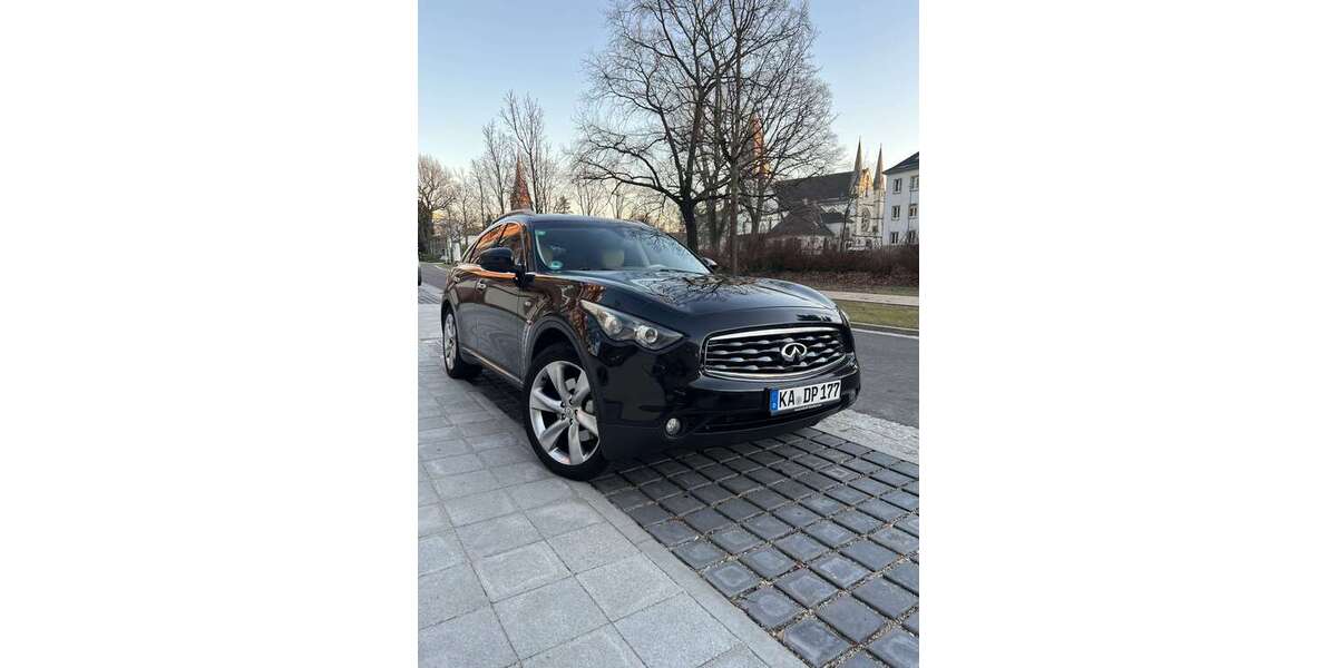 INFINITI FX 298.260 km 11.500 &euro; Karlsruhe 76133