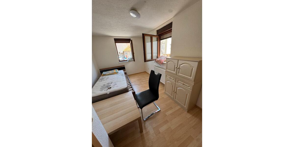 Etagenwohnung Oberderdingen - 1 Zimmer, 15 m&sup2;, 500&euro; | Angebot:26337359