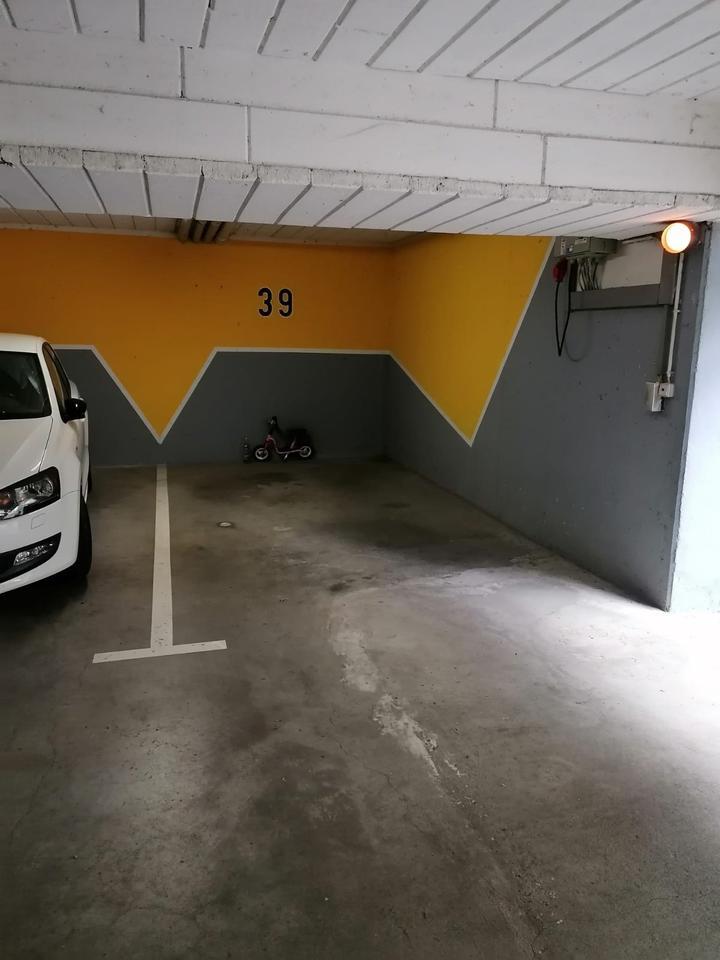 2 Zi-Wohn. (Erweiterung zur 3 Zi-Wohnung (100 qm) möglich)