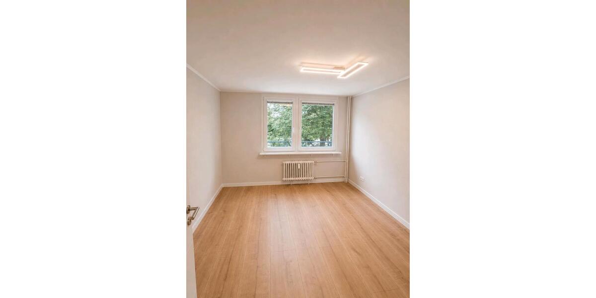 Etagenwohnung Sindelfingen Eichholz - 3.5 Zimmer, 87 m&sup2;, 304.000&euro; | Angebot:26831946