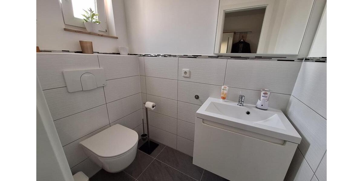 Reihenhaus Niefern-Öschelbronn Öschelbronn - 4.5 Zimmer, 127 m&sup2;, 569.000&euro; | Angebot:26085972