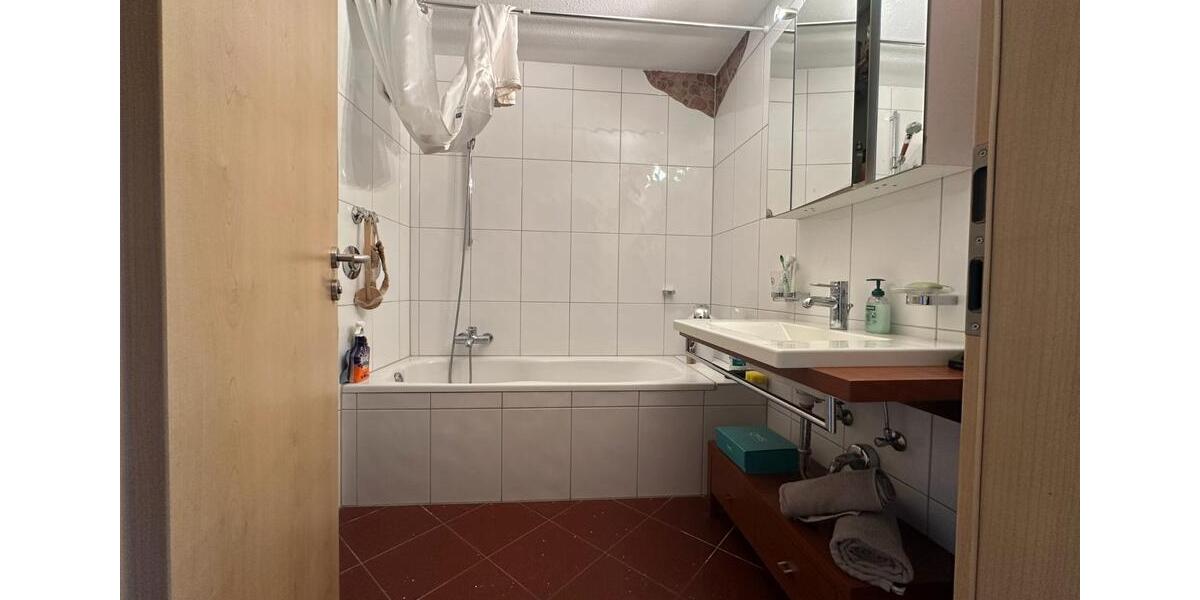 Etagenwohnung Pforzheim Nordstadt - 3 Zimmer, 85 m&sup2;, 250.000&euro; | Angebot:26957469