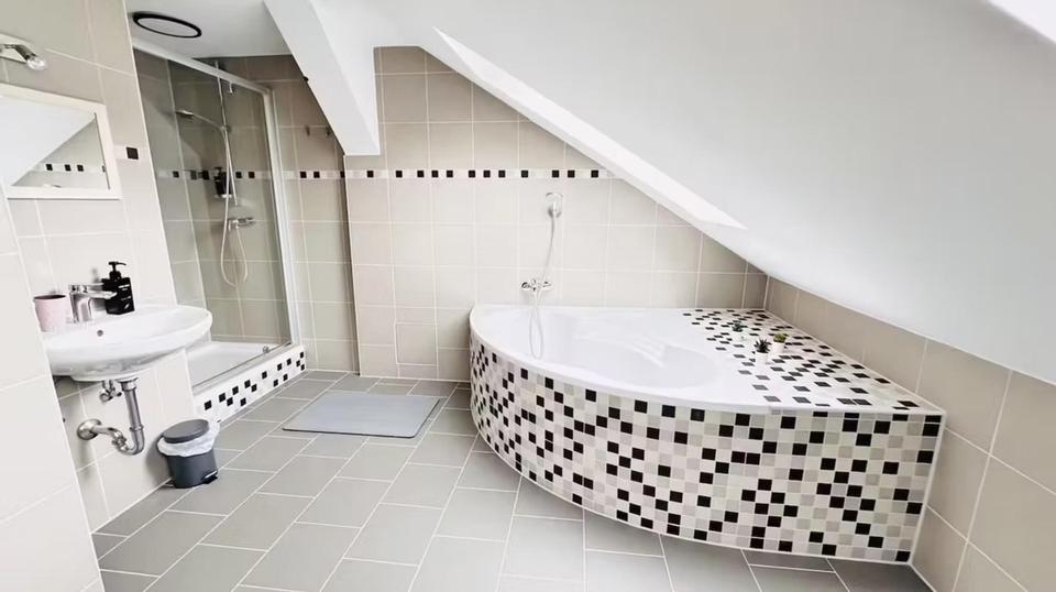 Exklusive 3,5‑Zimmer‑Wohnung mit Stadtblick – ideal für Singles, Paare und kleine Familien 3.5 zimmer