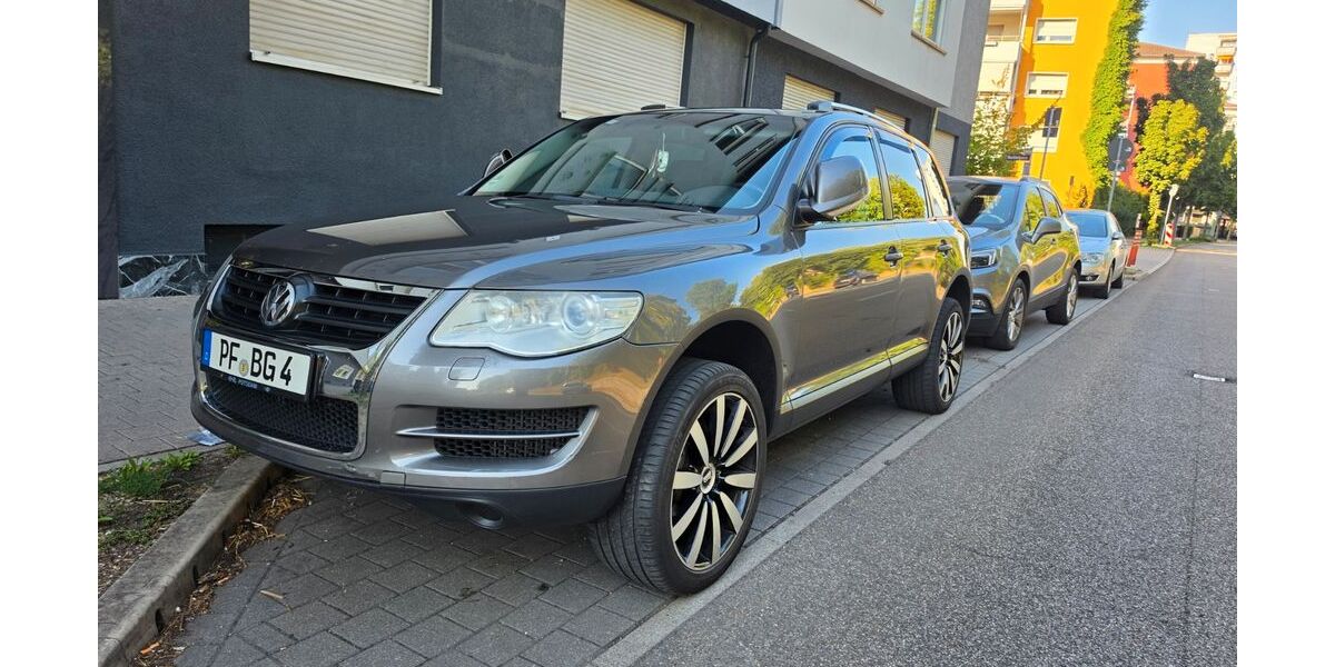 VW Touareg 261.000 km 4.999 &euro; Pforzheim 75175