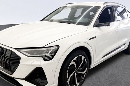 Audi e-tron 32.820 km 39.900 &euro; Ettlingen 76275