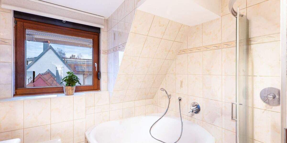 Etagenwohnung Markgröningen - 3 Zimmer, 72 m&sup2;, 249.000&euro; | Angebot:25742414