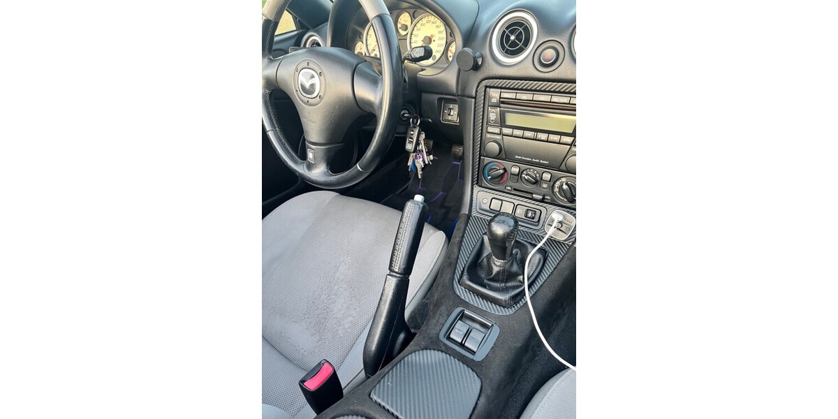 Mazda MX-5 158.000 km 7.800 &euro; Karlsruhe 76133