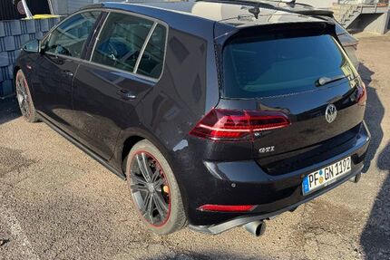 VW Golf 128.000 km 19.000 &euro; Ötisheim 75443