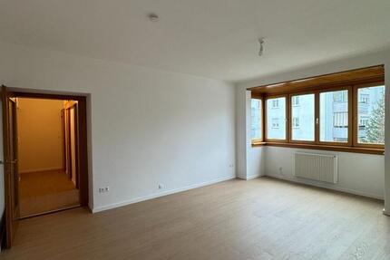 Sanierte, helle 2-Zimmer Wohnung 4.OG 2 zimmer