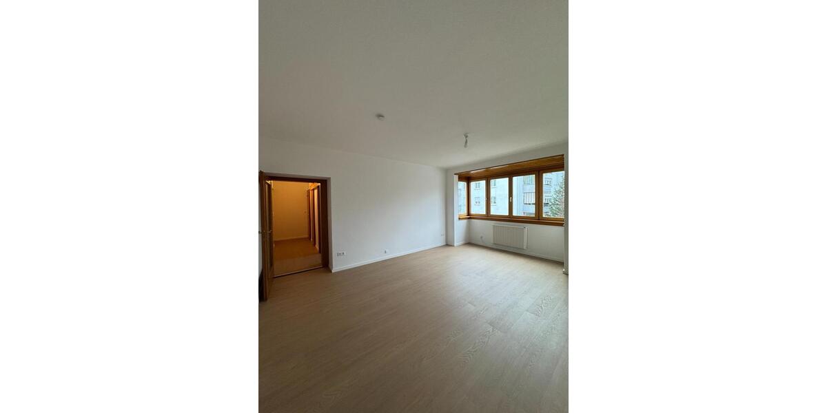 Sanierte, helle 2-Zimmer Wohnung 4.OG 2 zimmer