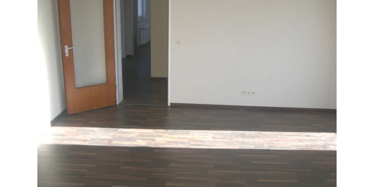 Etagenwohnung Straubenhardt - 3 Zimmer, 81 m&sup2;, 235.000&euro; | Angebot:23847097