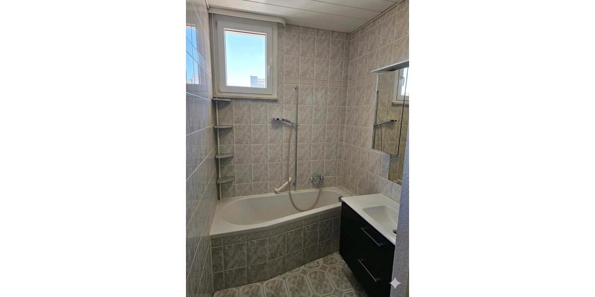 Etagenwohnung Pforzheim Nordstadt - 4 Zimmer, 115 m&sup2;, 259.000&euro; | Angebot:26545407