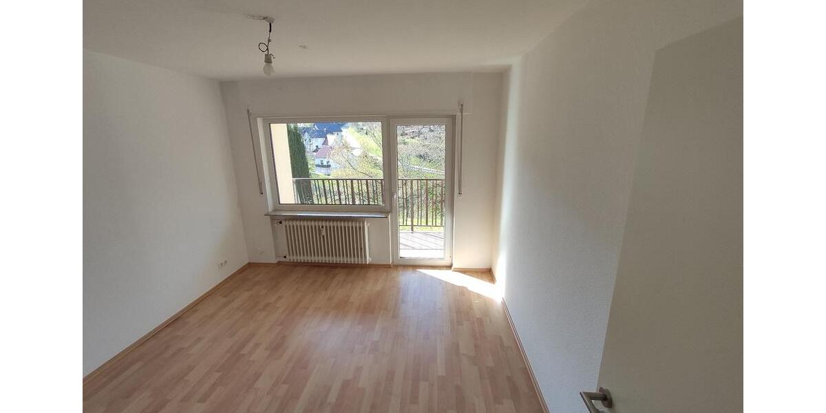 Erdgeschoßwohnung Bad Herrenalb - 2 Zimmer, 60 m&sup2;, 600&euro; | Angebot:26223646