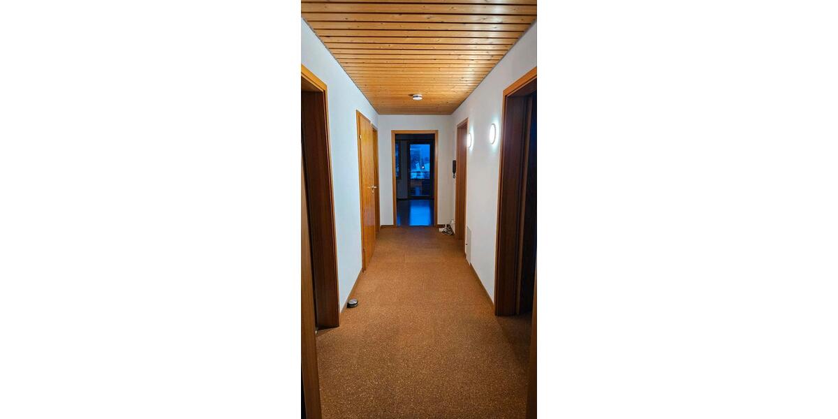 3 Zimmer DG-Wohnung mit EBK & Balkon 3 zimmer