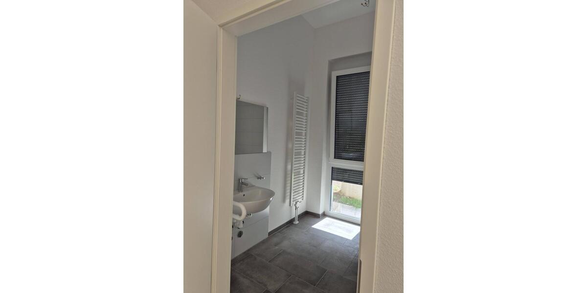 Erdgeschoßwohnung Karlsruhe Beiertheim-Bulach - 1 Zimmer, 32 m&sup2;, 710&euro; | Angebot:25378384