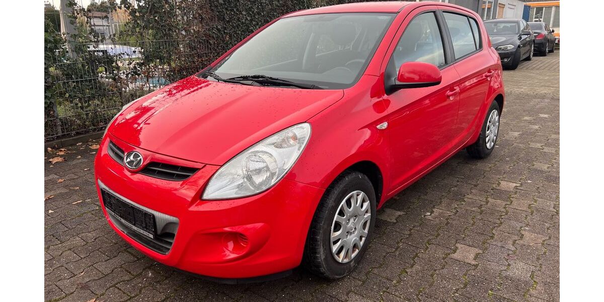 Hyundai i20 186.113 km 2.700 &euro; Sindelfingen 71065