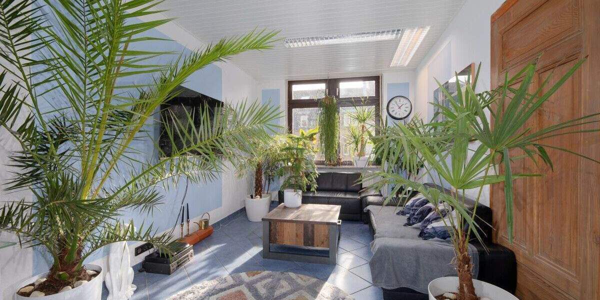 Klassischer Altbau: 2-Zimmer-Wohnung für Eigennutzer und Investoren 2 zimmer