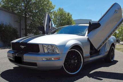 Ford Mustang 165.000 km 11.999 &euro; Bruchsal 76646