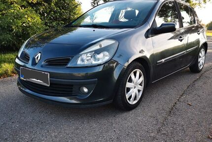 Renault Clio 214.000 km 2.100 € Eppingen 75031