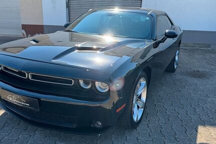 Dodge Challenger 156.000 km 20.990 &euro; Karlsdorf 76689