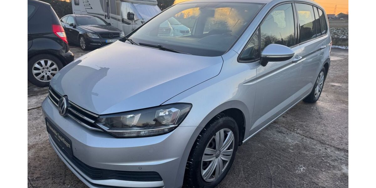 VW Touran 222.000 km 7.950 &euro; Sindelfingen/Stuttgart 71069