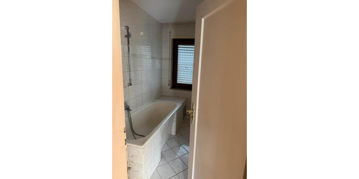 Etagenwohnung Sindelfingen Darmsheim - 3 Zimmer, 75 m&sup2;, 1.100&euro; | Angebot:26441817