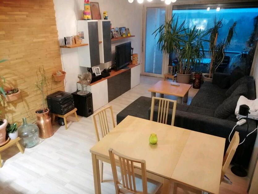 2 Zi. Stellplatz Einbauküche 74 qm zimmer