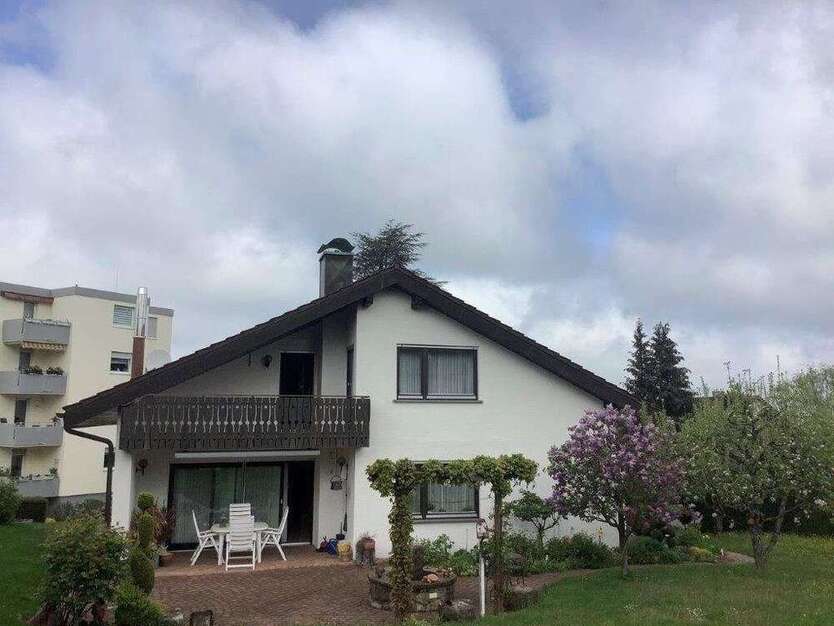 Haus zum Kaufen in Straubenhardt 690.000 € 222 m²