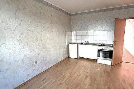 Sanierungsbedürftige 2-Zimmerwohnung im Stadtkern von Neuenbürg 2 zimmer