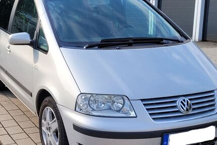 VW Sharan 189.184 km 3.750 &euro; Renningen 71272