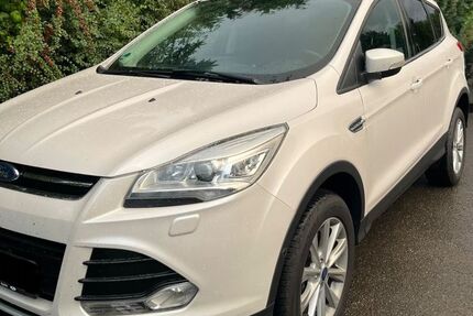 Ford Kuga 138.000 km 13.000 &euro; Sindelfingen 71067