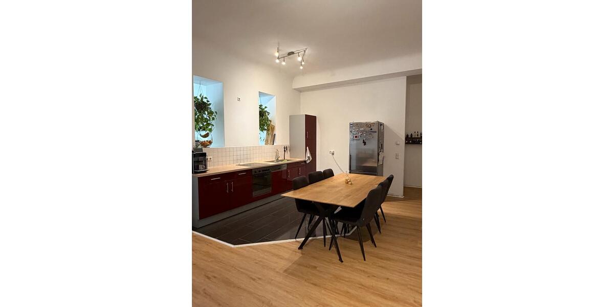 Hochparterre Pforzheim Weststadt - 3 Zimmer, 120 m&sup2;, 1.150&euro; | Angebot:26162893