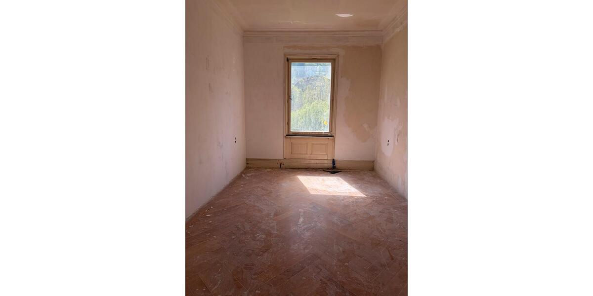 Etagenwohnung Pforzheim Dillweißenstein - 7 Zimmer, 207 m&sup2;, 1.700&euro; | Angebot:26306168