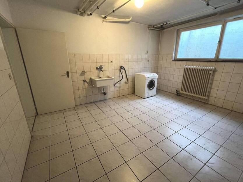 Großzügiges Einfamilienhaus mit Potenzial in ruhiger Lage