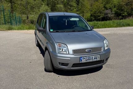 Ford Fusion 152.000 km 2.000 &euro; Karlsbad 76307