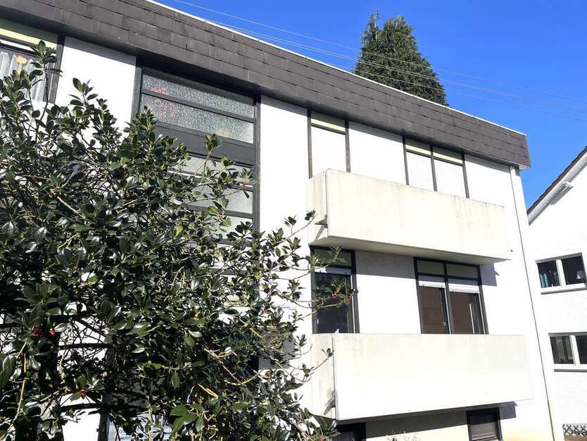 Wohnung zum Kaufen in Bad Herrenalb 169.000 € 78 m²