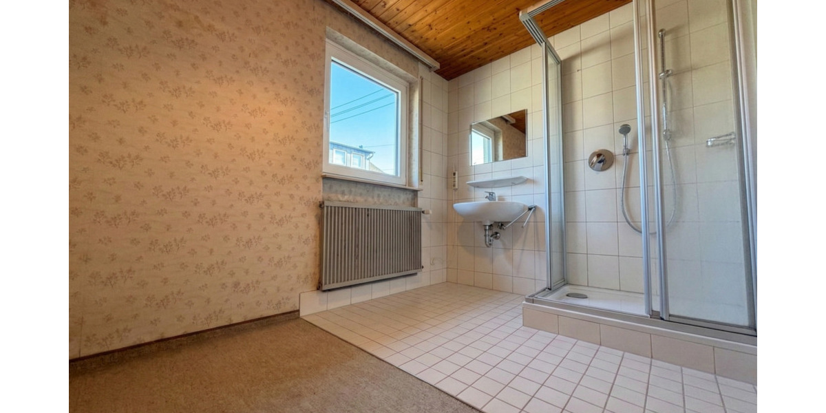 Doppelhaushälfte Sindelfingen Mitte - 5 Zimmer, 160 m&sup2;, 460.000&euro; | Angebot:25770722