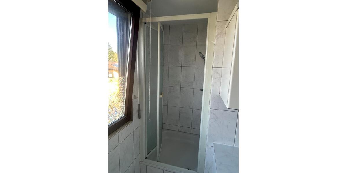 Dachgeschoßwohnung Königsbach-Stein Stein - 2.5 Zimmer, 70 m&sup2;, 720&euro; | Angebot:25446973