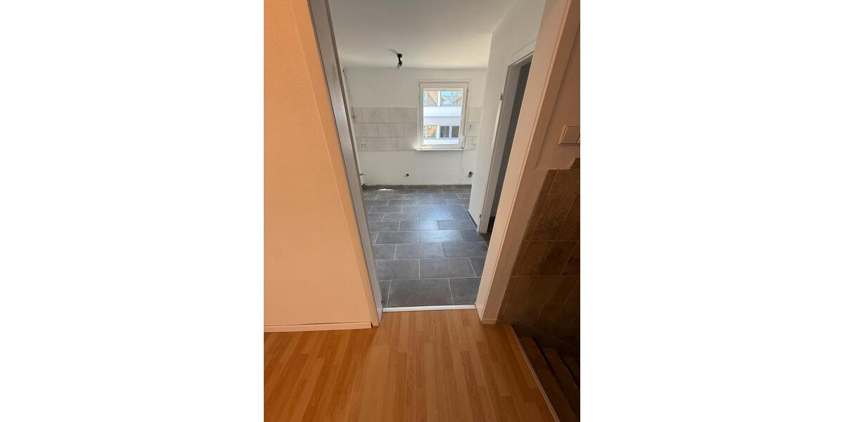 Doppelhaushälfte Königsbach-Stein Stein - 5 Zimmer, 128 m&sup2;, 1.351&euro; | Angebot:26110530