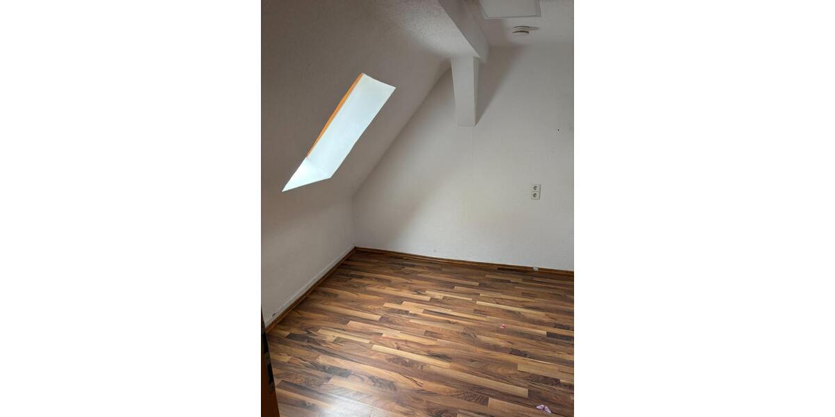 Einfamilienhaus Markgröningen - 5 Zimmer, 105 m&sup2;, 1.150&euro; | Angebot:25403160