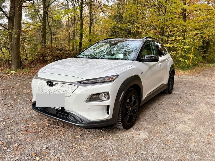 Hyundai KONA Elektro 33.500 km 22.899 € Pforzheim 75173