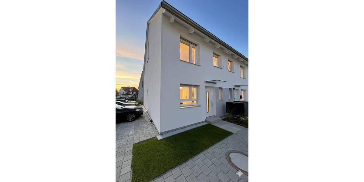 Neubau-Reiheneckhaus in Sindelfingen - Modern wohnen mitten in der Stadt 4 zimmer