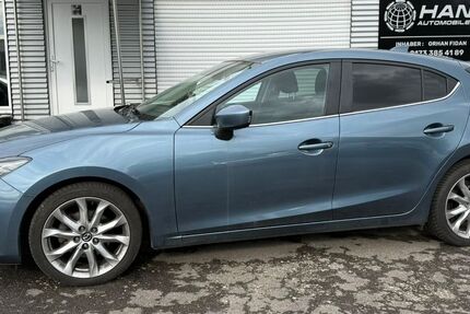 Mazda 3 152.000 km 9.990 &euro; Sindelfingen 71065