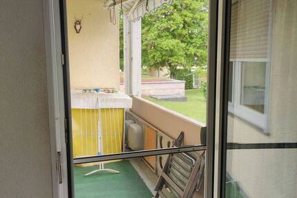 Günstig, Ideal für Senioren oder Familie mit Kind !!! Gepflegte 3 Zi. ETW, Loggia, Garagenplatz in Wildberg 3 zimmer