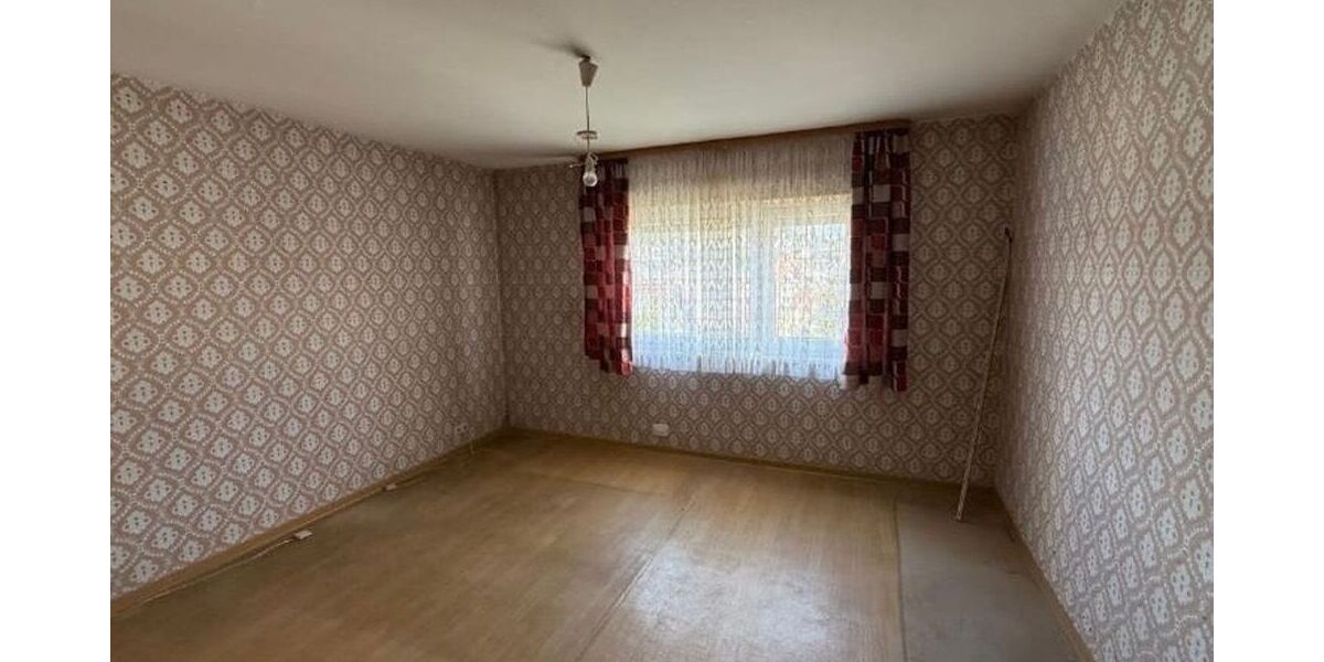 Sanierungsbedürftiges Einfamilienhaus in Weissach-Flacht - Einfamilienhaus Weissach-Flacht Flacht | Angebot:26748046